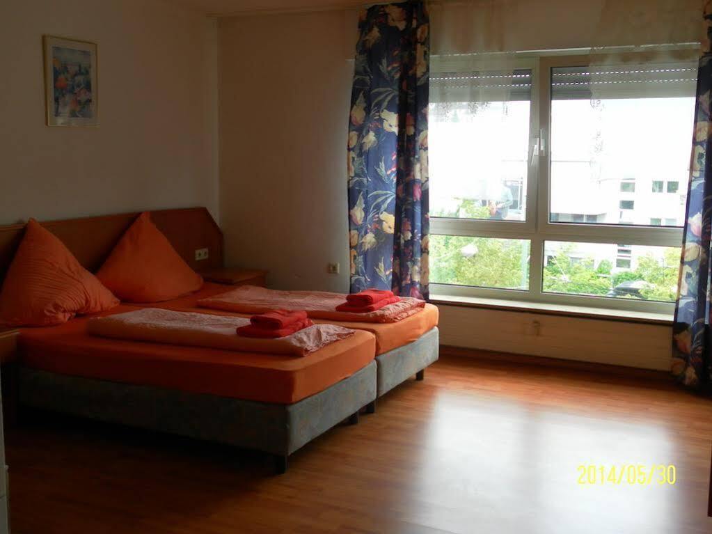 Hotel Am Theater Pforzheim Ngoại thất bức ảnh
